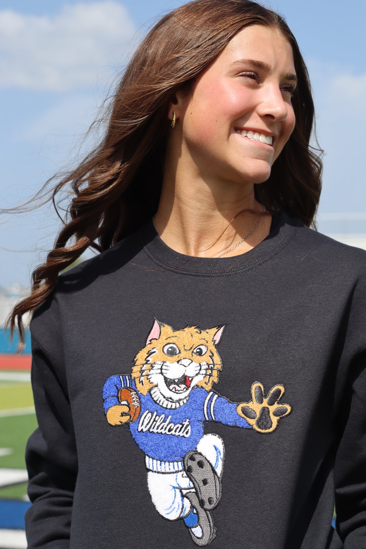 Jerzees black Wildcat/patch sweatshirt